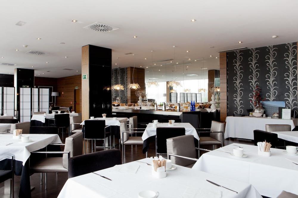 Hotel Ciudad De Mostoles Eksteriør billede