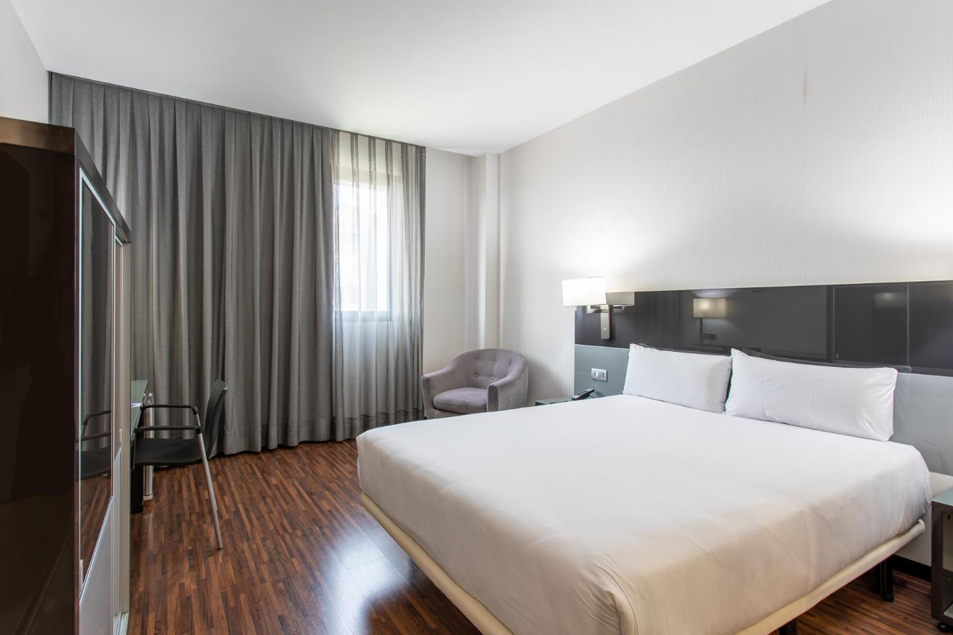 Hotel Ciudad De Mostoles Eksteriør billede