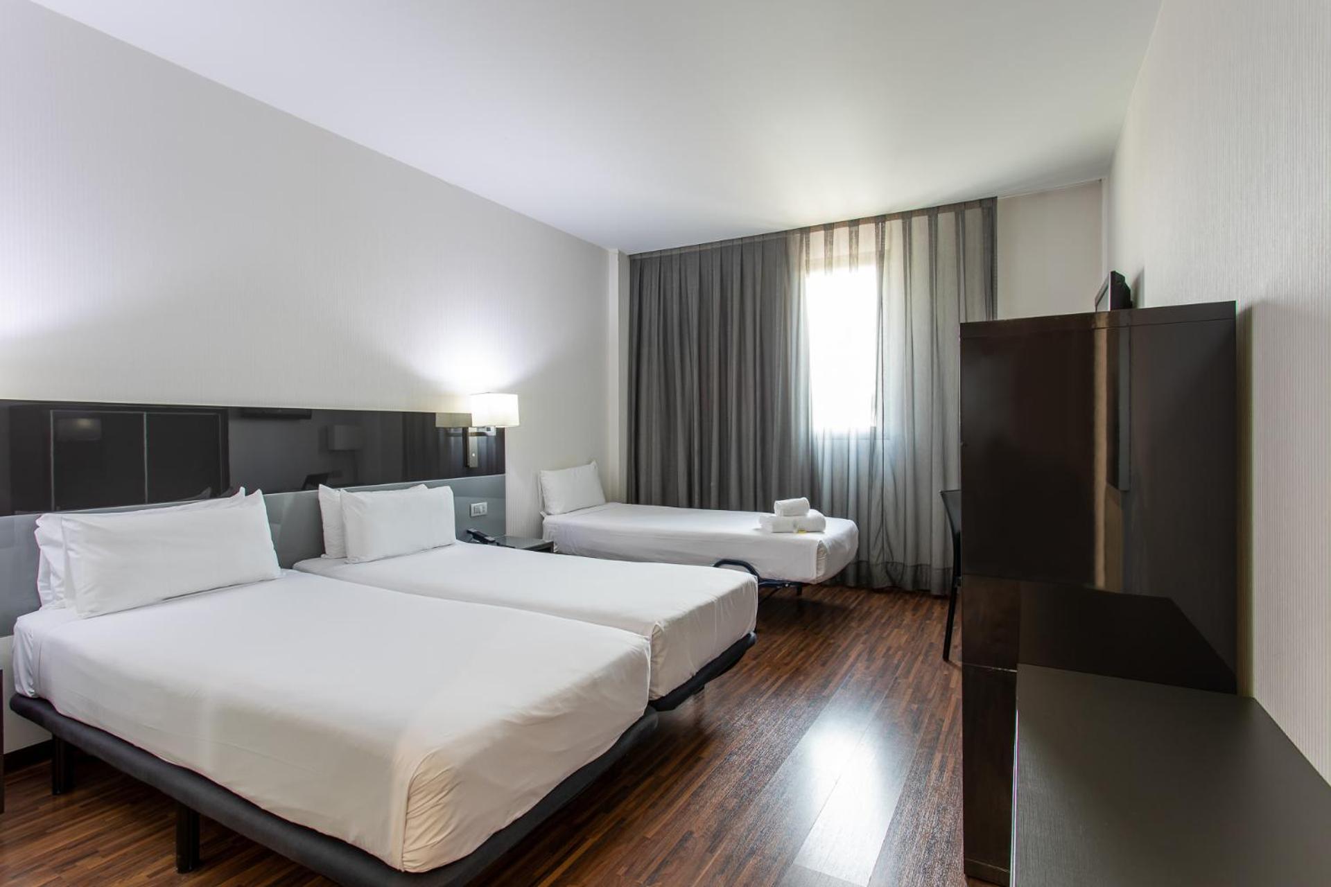 Hotel Ciudad De Mostoles Eksteriør billede