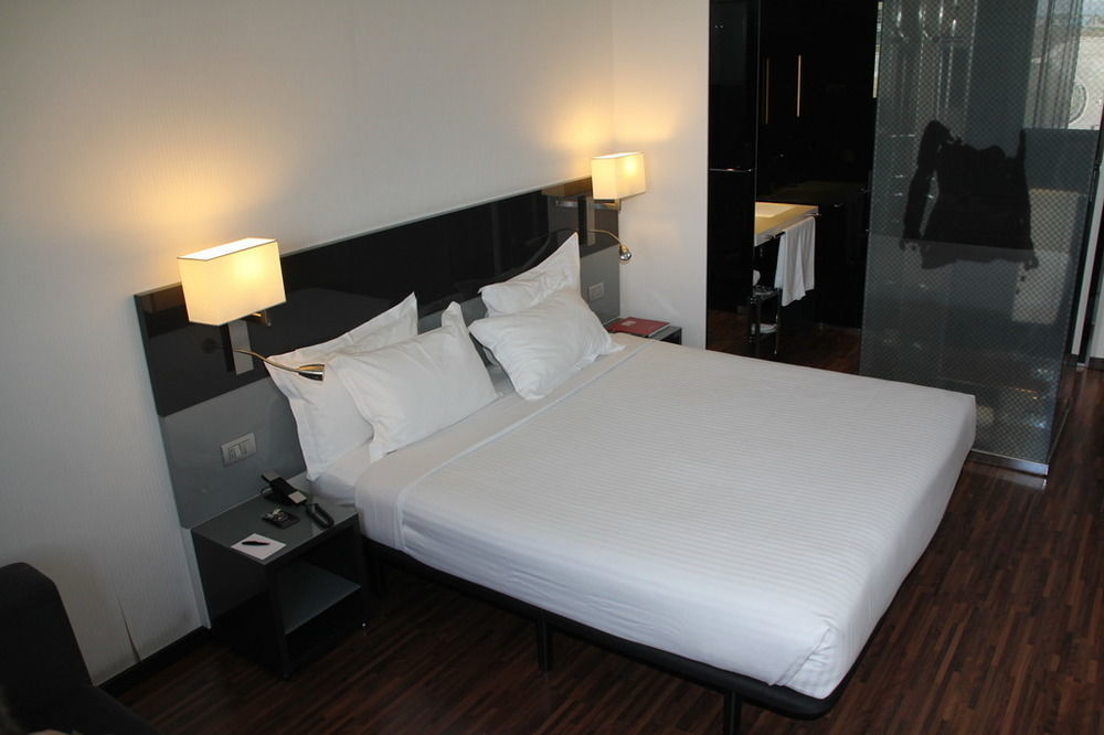 Hotel Ciudad De Mostoles Eksteriør billede