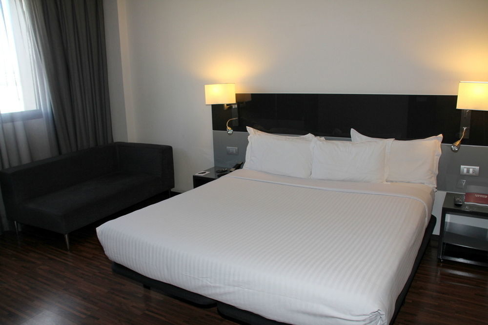 Hotel Ciudad De Mostoles Eksteriør billede